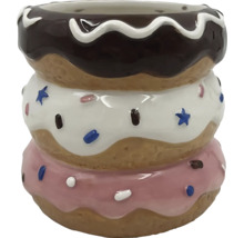 Kvetináč v tvare troch naskladaných šišiek