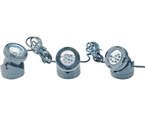 Tri jazierkové svetlá s LED technológiou a káblovými spojmi