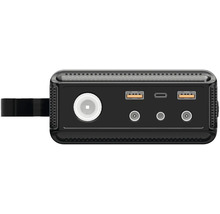 Čierna napájacia stanica s USB portami