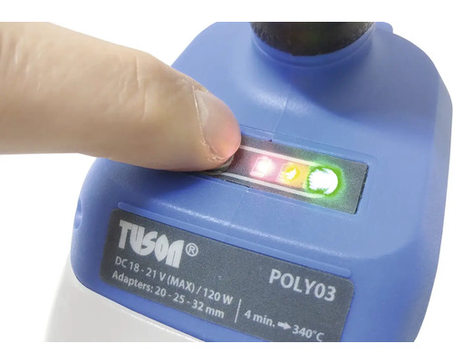 Detail nástroja Tuson Poly 03 s prstom na spínači