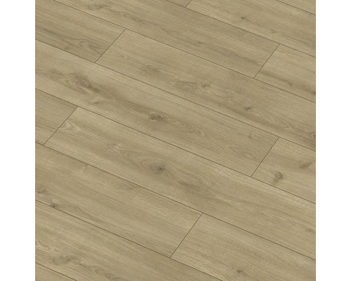 Položená laminátová podlaha so vzhľadom dreva