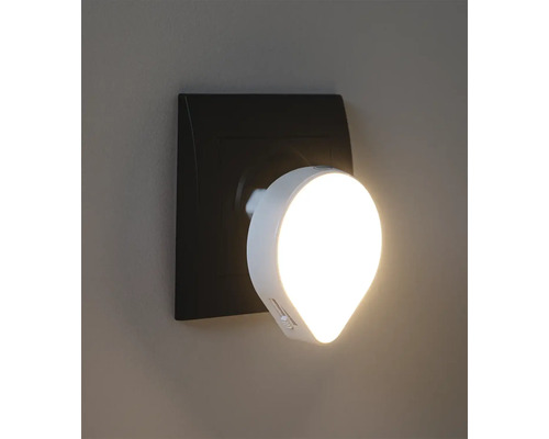 Nočné svetlo do zásuvky