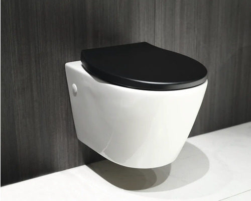Závesné WC s čiernym sedadlom