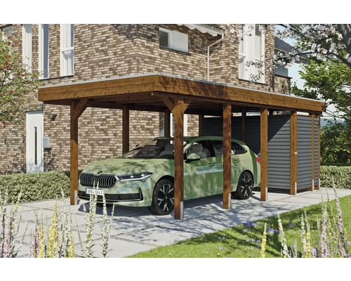 Prístrešok na auto SKAN HOLZ Friesland-Hybrid vr. hliníkové úložné plochy, orechové kotiev, 314 x 708 cm Drevený prístrešok pre auto s úložným priestorom a zaparkovaným autom pred domom
