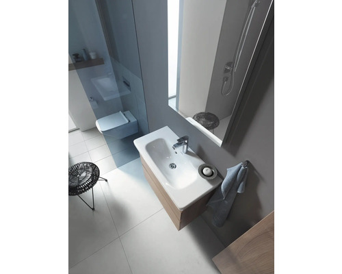 Kúpeľňa s umývadlom, toaletou a sprchou