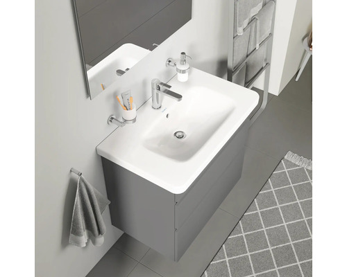 Kúpeľňové umývadlo s umývadlovou skrinkou, zrkadlom, vodovodnou batériou a kúpeľňovými doplnkami