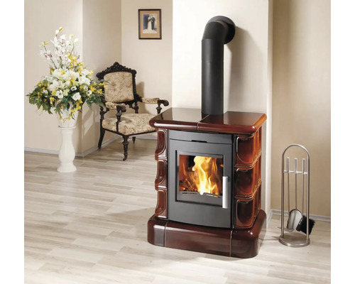 Krbové kachle v obývacej izbe s príslušenstvom