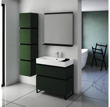 Moderná kúpeľňa s umývadlovou skrinkou, zrkadlovou skrinkou a vysokou skrinkou