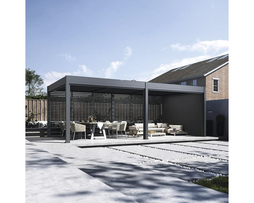 Moderná pergola so záhradným nábytkom na terase.