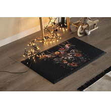 Rohožka so vzorom jeleňa a kvetinovou dekoráciou