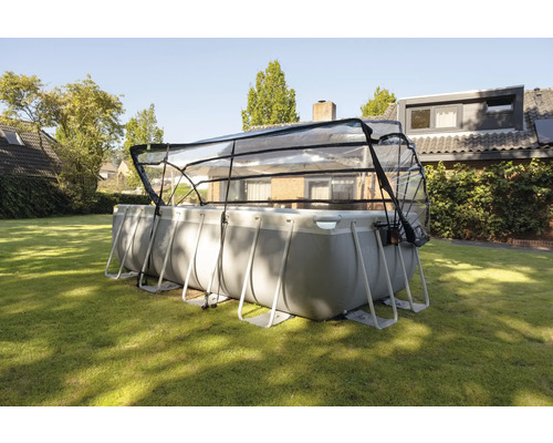 Obdĺžnikový rámový bazén so zastrešením bazéna v záhrade