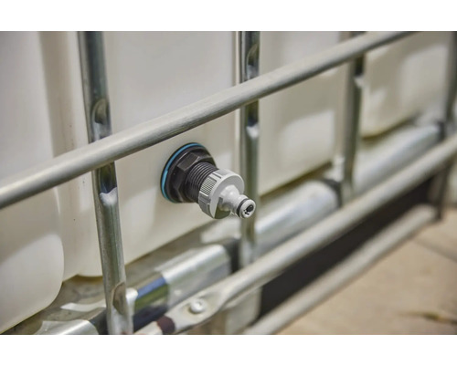 Výpustný kohút na IBC kontajneri