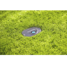 Robotická kosačka Gardena na trávniku