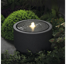 Záhradná fontána s vodotryskom v okrúhlom prevedení