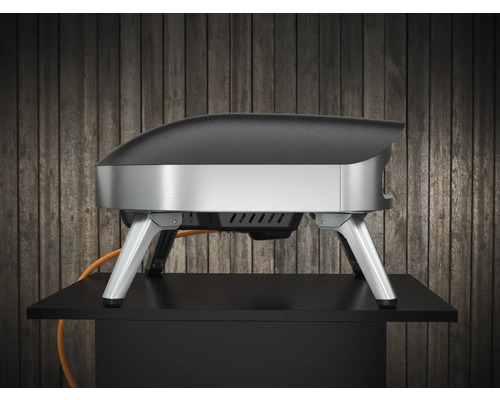 Prenosná plynová pec na pizzu na stole