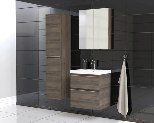 Kúpeľňový set s umývadlovou skrinkou, zrkadlovou skrinkou a vysokou skrinkou v kúpeľni