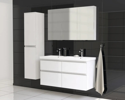 Moderná kúpeľňová súprava s umývadlovou skrinkou, zrkadlovou skrinkou a vysokou skriňou