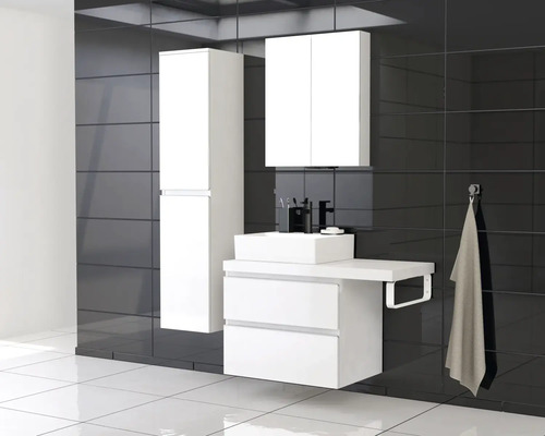 Moderná kúpeľňová súprava s umývadlom, skrinkou pod umývadlo, zrkadlovou skrinkou a vysokou skrinkou