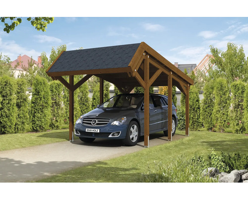 Prístrešok na auto SKAN HOLZ Harz, vr. kotiev na stĺpiky, čierne strešné šindle, 321 x 560 cm, orech Auto zaparkované pod dreveným prístreškom s lepenkou
