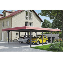 Prístrešok pre auto s dvoma zaparkovanými autami pred domom
