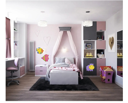 Detská izba s posteľou, stolom a regálmi v ružových a sivých tónoch