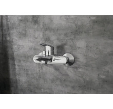 Nástenná sprchová batéria z kovu