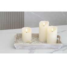 Dekoratívne LED sviečky na drevenom podnose