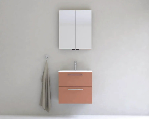 Kúpeľňa s umývadlovou skrinkou, umývadlom a zrkadlovou skrinkou