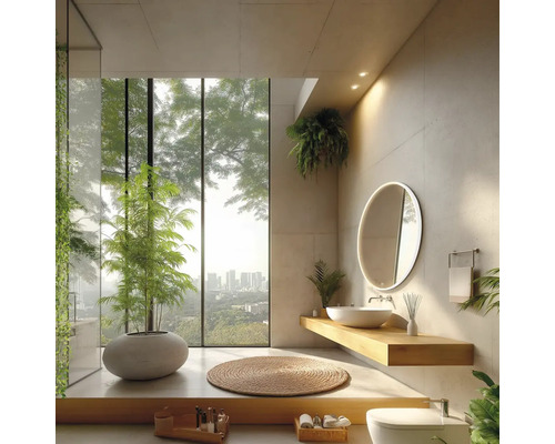 Svetlá kúpeľňa s veľkým oknom, umývadlom a okrúhlym zrkadlom