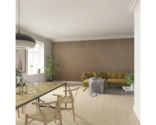 Obývacia izba s jedálenským stolom, stoličkami, pohovkou a stenovými panelmi