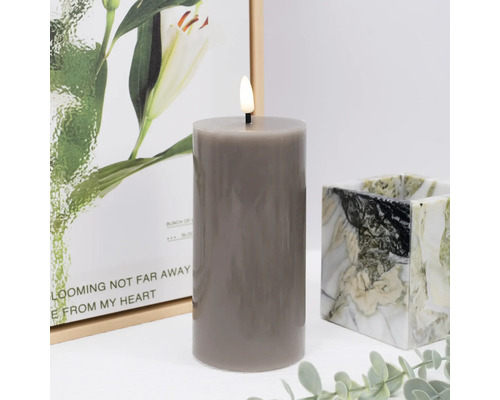 Dekoratívna LED stĺpová sviečka