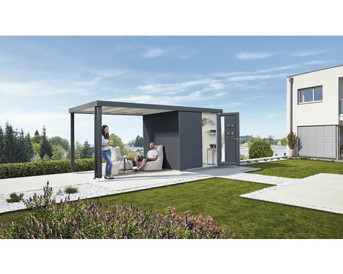 Moderná záhrada s pavilónom, záhradným domčekom, posedením a upraveným trávnikom