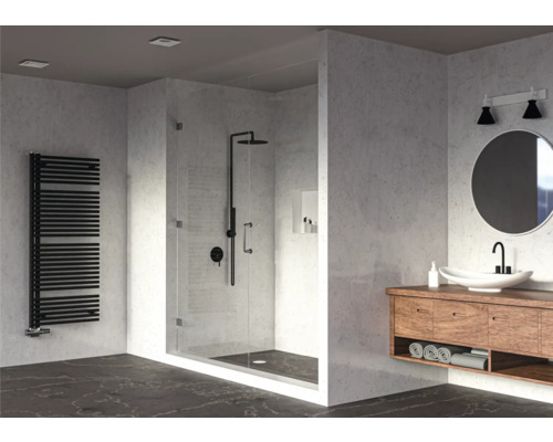 Kúpeľňa so sprchou, umývadlom a radiátorom