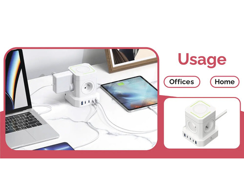 Rozbočovacia zásuvka s USB portami na stole s elektronickými zariadeniami