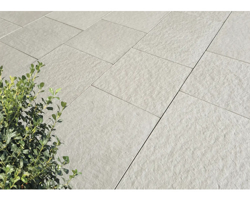 Betónová dlažba Slate 2 60x60x5, 5 cm slonovinová Betónové terasové dlaždice s rastlinou