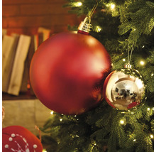 Ozdobený vianočný stromček s ozdobami