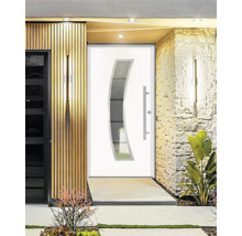 Moderné vchodové dvere so sklenenou výplňou a nerezovou kľučkou