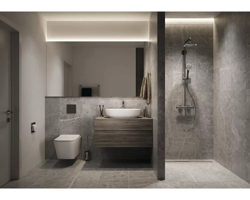 Moderná kúpeľňa so sprchou, umývadlom, zrkadlom a toaletou