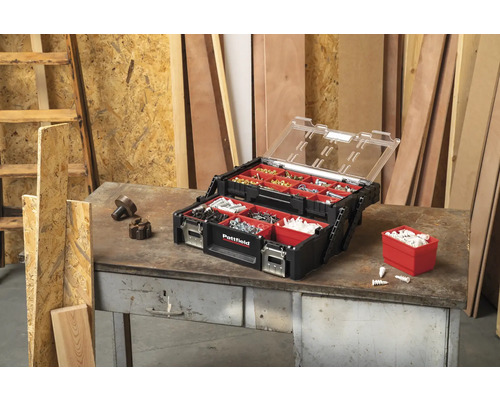 Kufrík na náradie Pattfield s rôznymi skrutkami, klincami a hmoždinkami