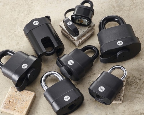 Rôzne visiace zámky Yale