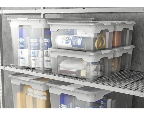 Regál s priehľadnými úložnými boxami