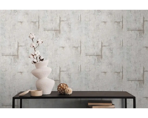 Dekoratívna tapeta s abstraktným vzorom na stene