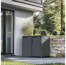 Dvojitá kovová skriňa na náradie na terase