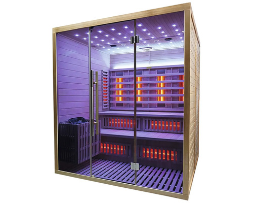 Vnútorný pohľad na infračervenú saunu s drevenými lavicami a sklenenou prednou stenou