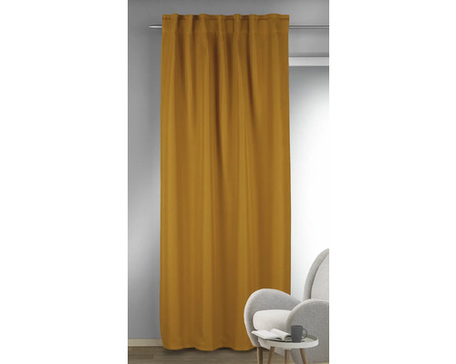 Záclona v obývacej izbe