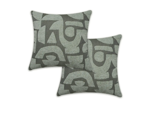 Dva dekoratívne vankúše s geometrickým vzorom