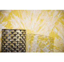 Nástenná dekorácia s dekoratívnou maliarskou technikou a tienidlom lampy