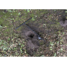 Zemný vrták používaný na záhradnej pôde