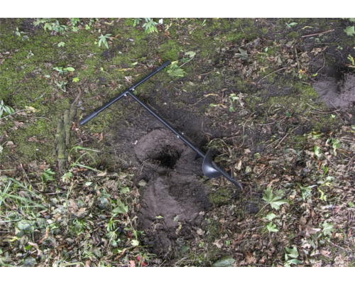 Zemný vrták používaný na záhradnej pôde