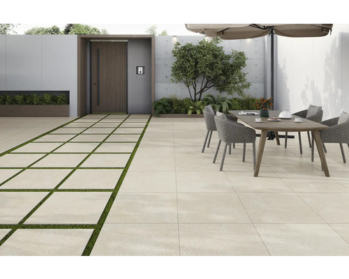 Exteriér s podlahovými dlaždicami, jedálenským stolom a rastlinami